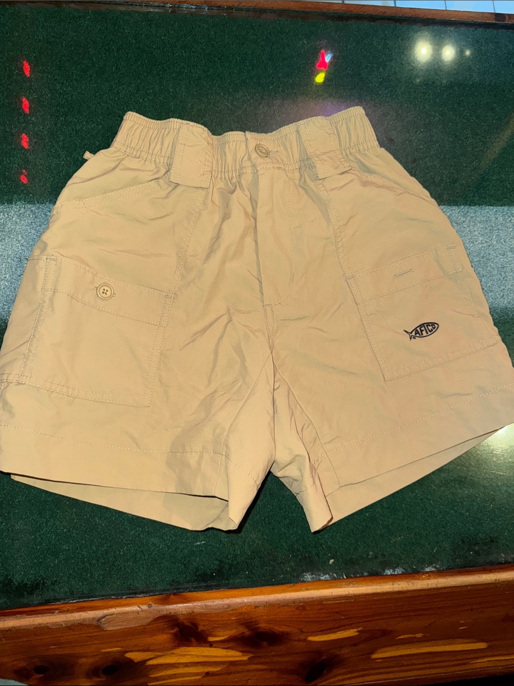 AFTCO Beige Elastic-Waist Cargo Shorts Size 26